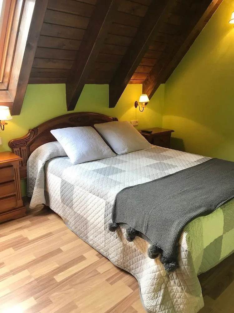 Hotel Saueth Tredós