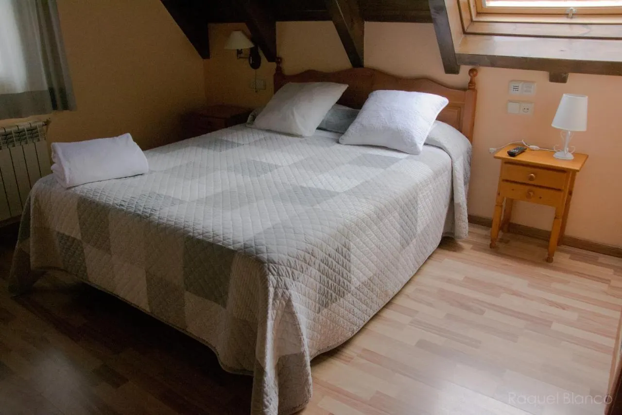 Hotel Saueth Tredós