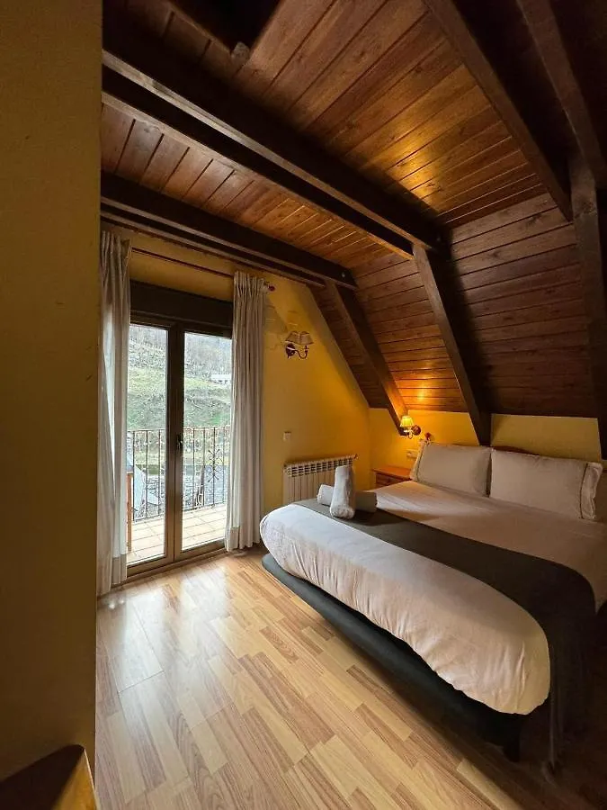 Hotel Saueth Tredós