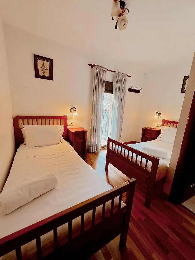 Hotel Saueth Tredós 0*,